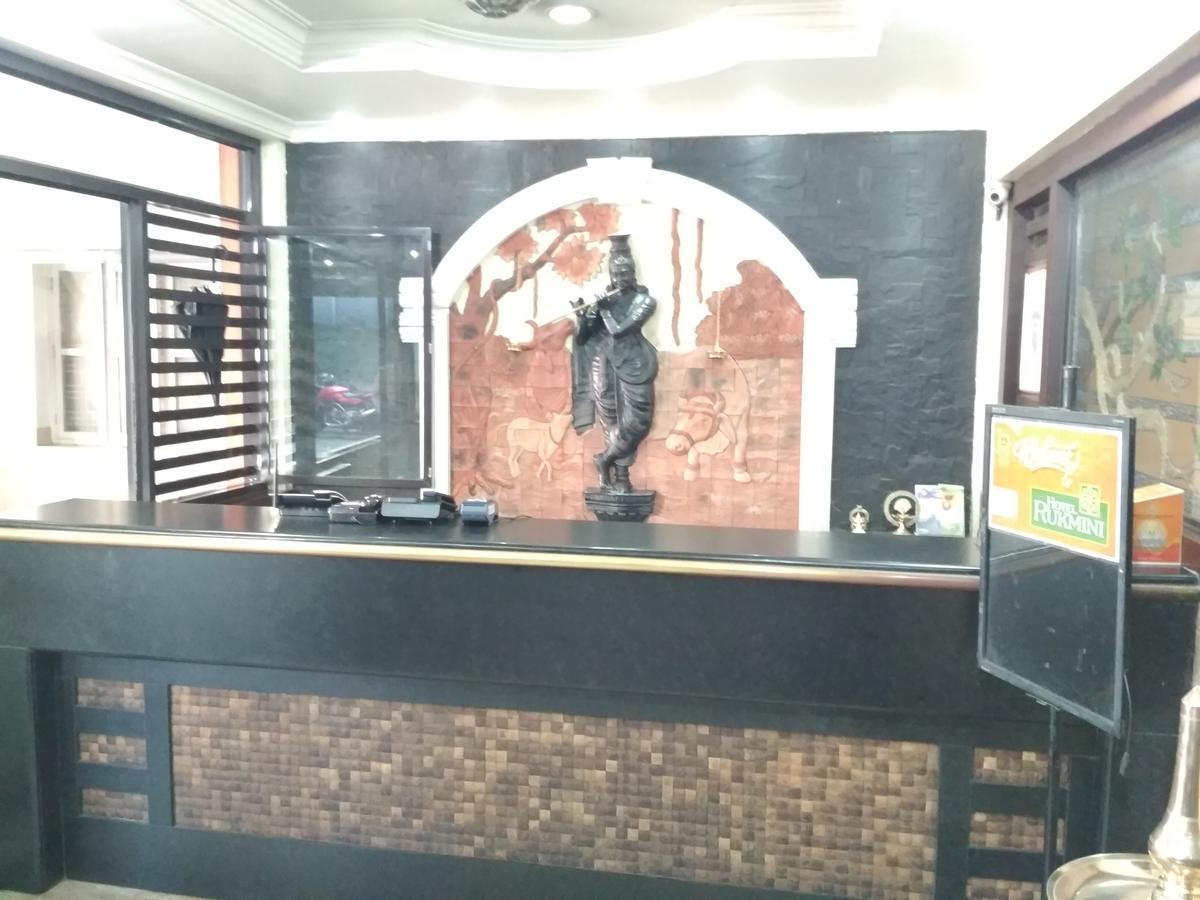 Hotel Rukmini Alwaye エクステリア 写真